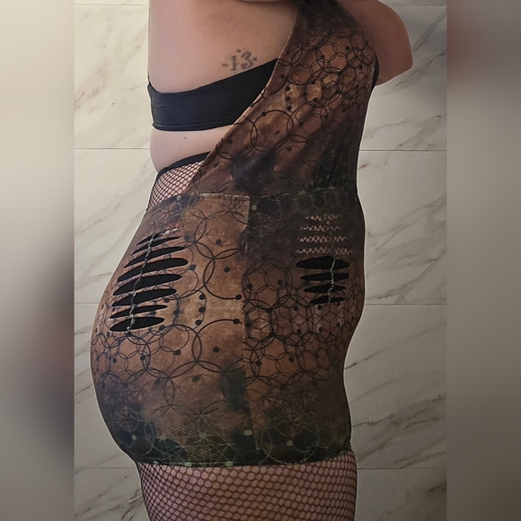 IHeartRaves RAPTOR Halter Romper - Picture 3 of 3